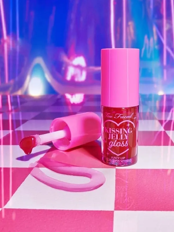 Image: Instagram.com/toofaced 