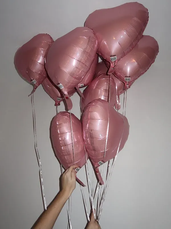 Start saying “thank you” instead of shunning the compliment away. Image: Dupe 