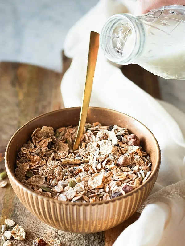 Whole grains like brown rice, quinoa, and oats, acts as a prebiotic for the gut. Image: Pexels 