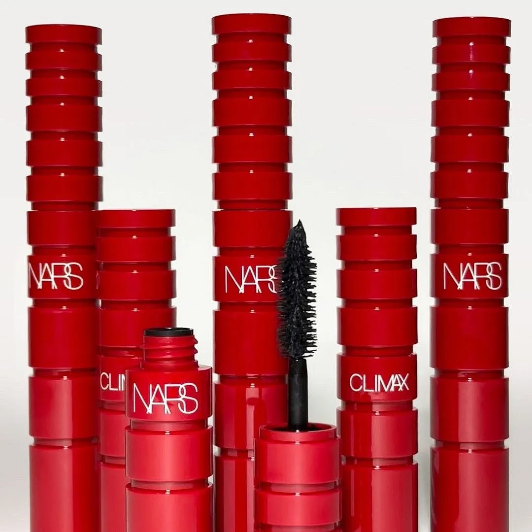 Climax Mascara, NARS The Climax Mascara from NARS is loved by beauty editors around the world for it could let you cheat a striking lash lift sans any falsies or tweakments. The full-bodied wand boosts volume and length and separates lashes for a fanned-out look whilst rendering a jet-black finish. The formula of this vegan product features nourishing ingredients like vegetable oil, paraffin, and rice bran wax to ensure your lashes remain healthy and hydrated.Image: Instagram.com/narsisisst 