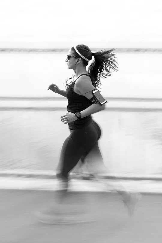 In 2022 alone, over 100 million wearables collected and analysed personal data, raising serious privacy concerns around wearable technology and apprehensions about who ultimately controls this information.  Image: Pexels 