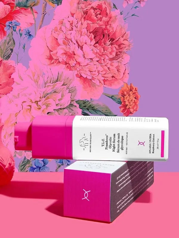 T.L.C. Framboos Glycolic Night Serum by Drunk Elephant contains exfoliating acids like glycolic, tartaric, lactic, and citric acid. Image: @drunkelephant 