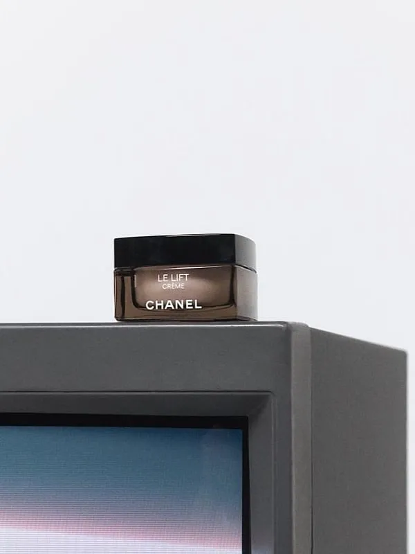Le Lift Creme de Nuit by Chanel is a good option for those looking to target ageing skin. Image: @carlotta.rubaltelli 