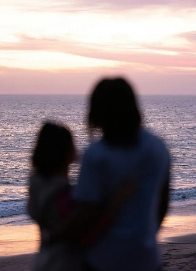 While more progressive attitudes are becoming mainstream in relationships in Indian society,  old-school beliefs linger, particularly in traditional households. Image: Unsplash 