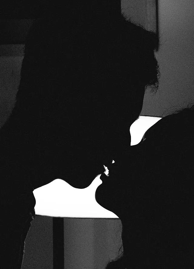 Away from the prying eyes of parents and society, some male escorts in India have garnered rosters of “repeat” clients. Image: Pexels 