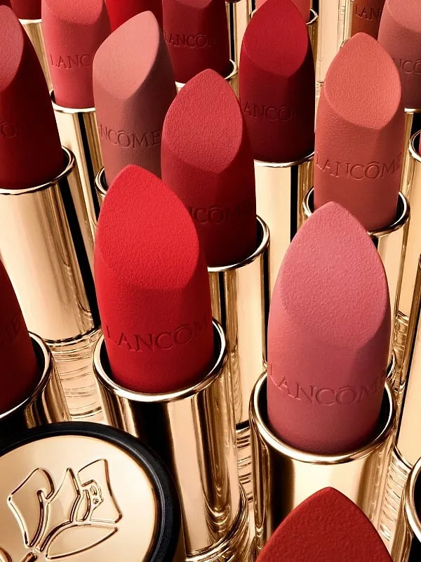 The L’Absolu Rouge Drama Matte lipsticks from Lancôme deliver that soft, cushiony-matte finish. Image: Instagram.com/lancomeofficial 
