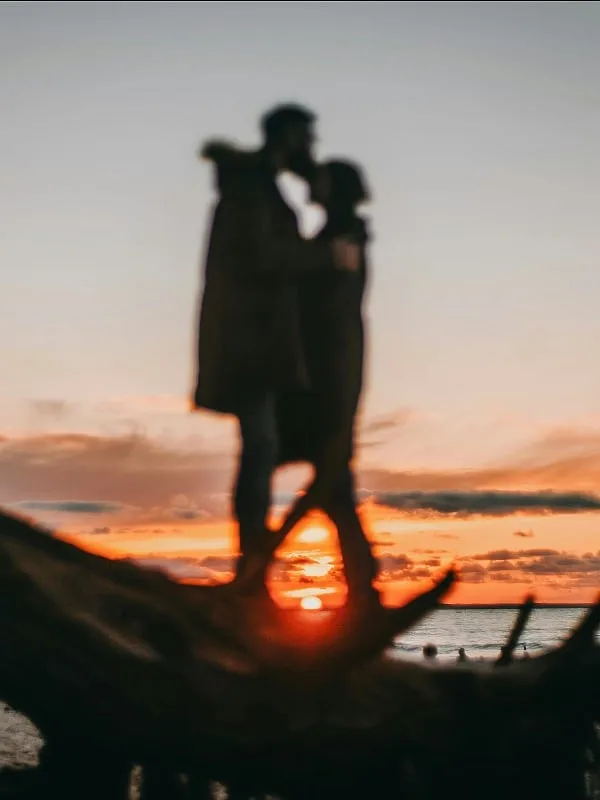 According to psychologist Dr. John Gottman, couples wait an average of six years before seeking therapy. Image: Pexels 