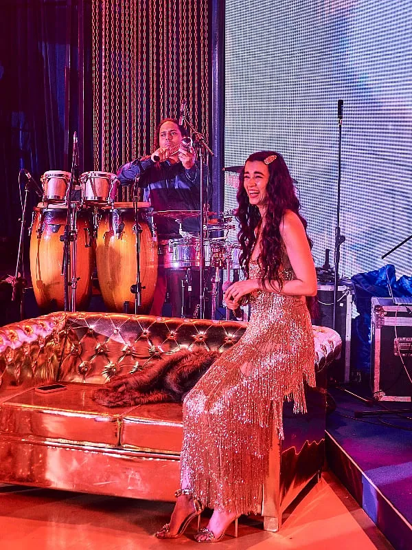 Saba Azad, from the band dubbed 'The Bartender' performed alongside Anusha Mani 