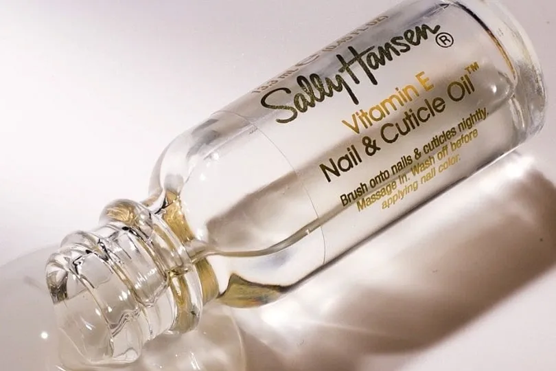 Sally Hansen's cuticle oil contains Vitamin E, which helps with nail health. Image: Instagram.com/sally_hansen 