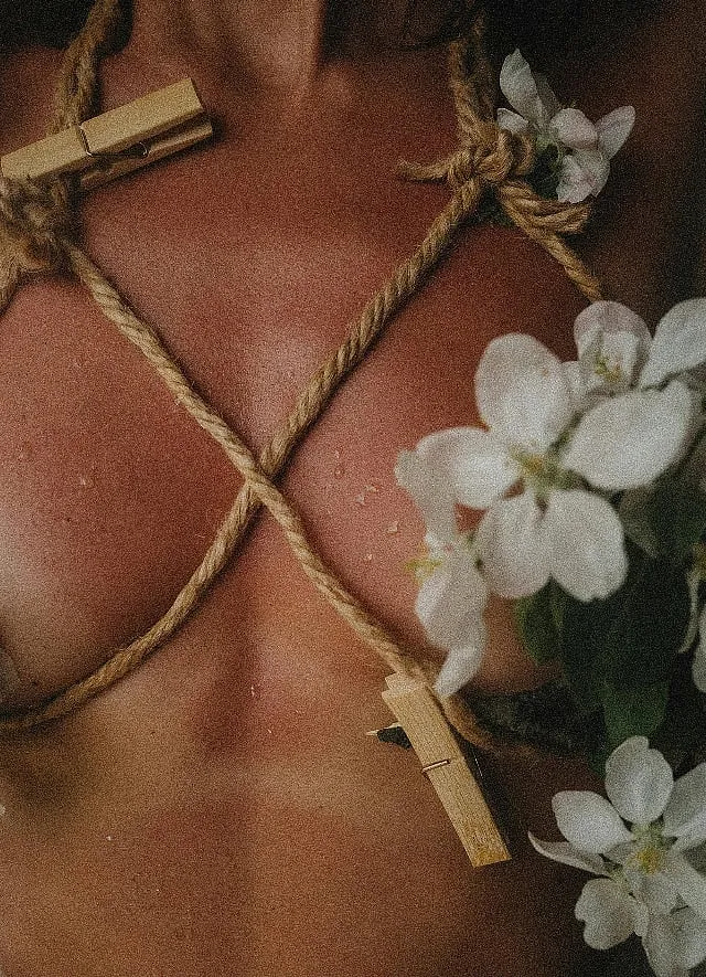 Shibari isn’t just about knots and ropes—it’s about intimacy, presence, and creating a safe space for connection. Image: Pexels 