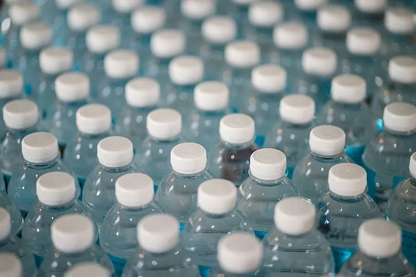In a recent study, researchers found 10 to 100 times more nanoplastics in plastic water bottles than in their previous study, with 110,000 and 370,000 nanoparticles of nanoplastics. Image: Pexels 