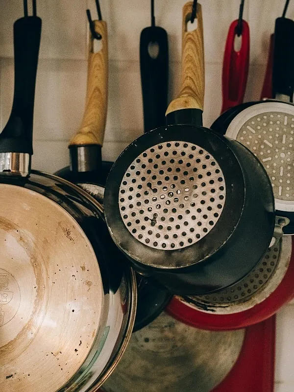 “It’s a good idea to replace the Teflon pans every few years, or when they get scratched,” says Samreedhi Goel. Image: Unsplash 