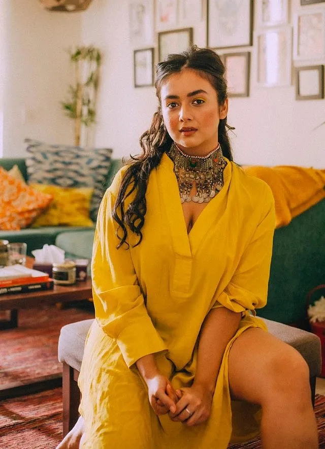 Musician Abhilasha Sinha did a cover of Hum Dekhenge with fellow musician Sukhnidh Kaur during the protests against the Citizenship Amendment Act (CAA) in 2019. Image: Aryaman Dixit  