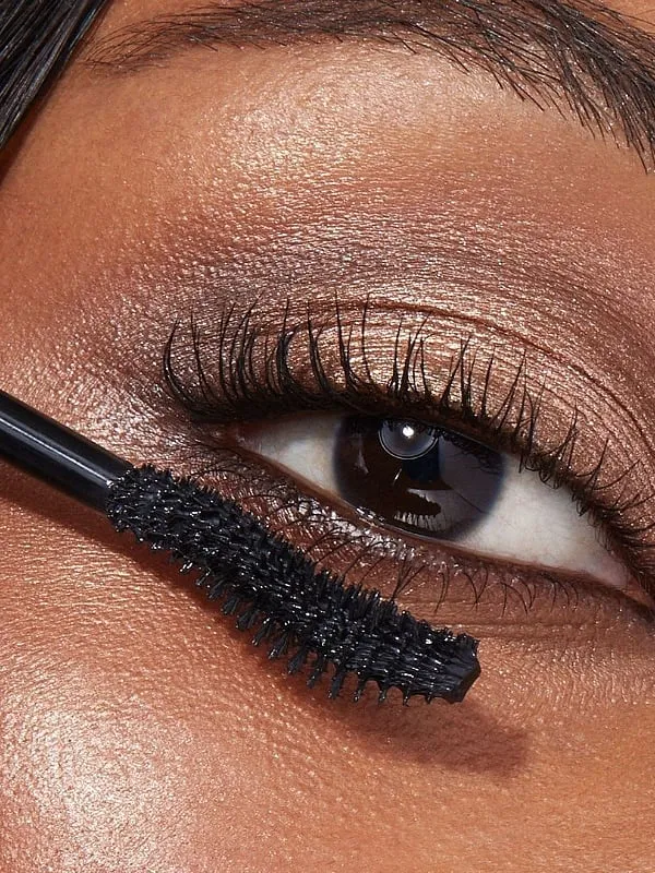 No smokey-eye make-up look is complete without coats of a volumising mascara—long, fluttery lashes bring the look together. Image: Instagram.com/kikomilanoindia 