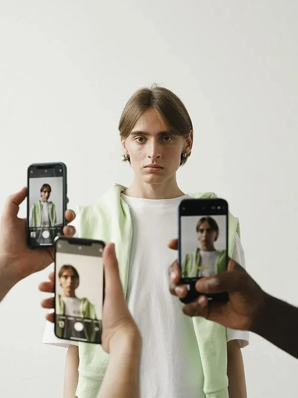 According to a 2017 report, 41 million people in India—or one in ten  individuals—were digitally hyperconnected consumers. Image: Dupe 