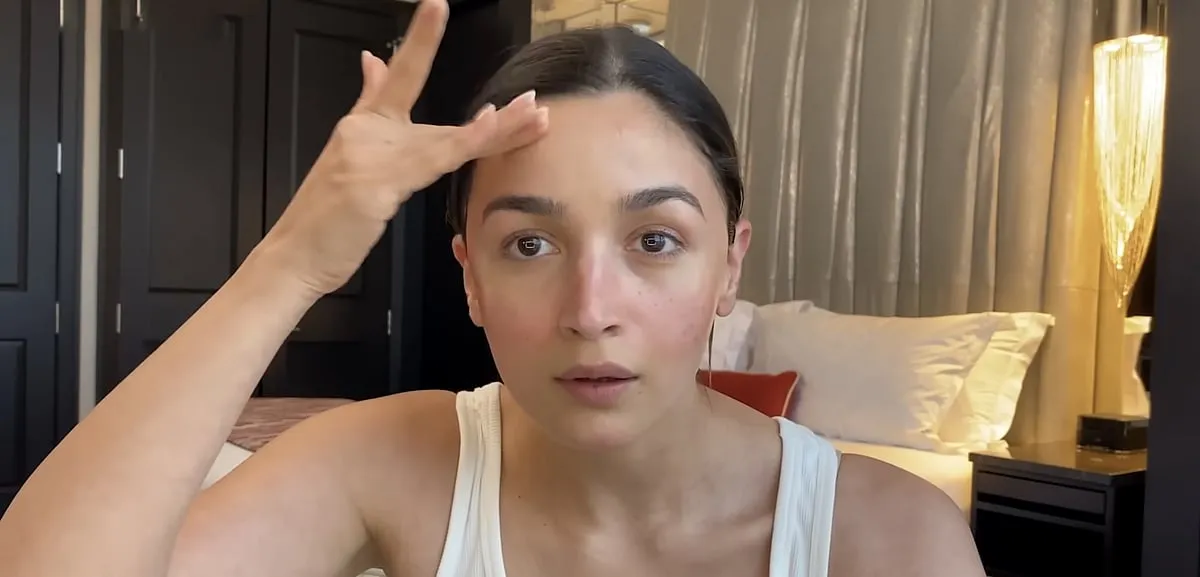 In a tutorial titled ‘10 minute no-foundation make-up routine,’ actor Alia Bhatt created what she called a “sunburnt glow” look using about 15 beauty products amounting to anywhere around ₹30,000 to ₹40,000. Image: Youtube 