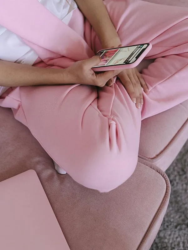Notifications are designed to keep you coming back to the platform, even when you’re not using it. Image: Unsplash 