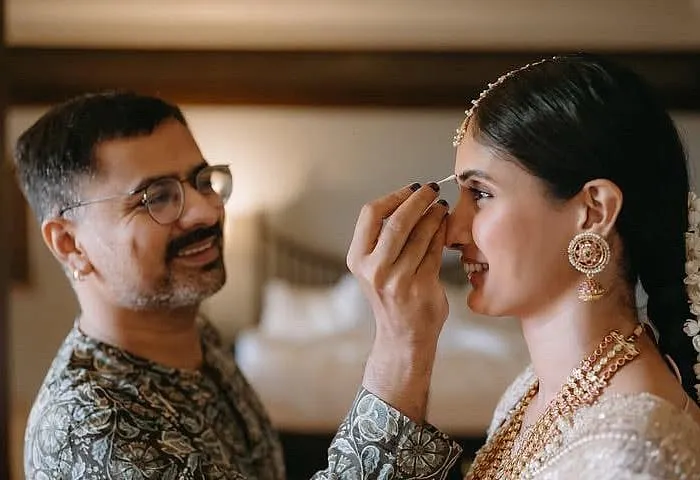 With the brides he work with, Mitesh Rajani wants their personal individuality to shine, and not simply recreate a look for their special day. Image: Instagram.com/miteshrajani  