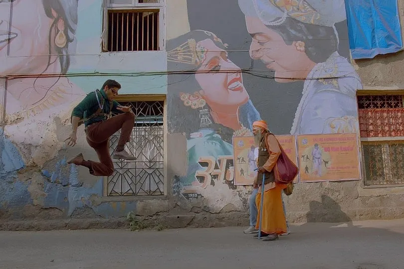 Mard Ko Dard Nahi Hota was more a vigilante tribute to martial arts legends like Bruce Lee than a superhero origin story.  Image: IMDB 