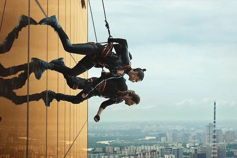 Ra.One (2011) was India’s first attempt at a VFX-heavy superhero film, but failed to connect with audiences.  Image: IMDB 