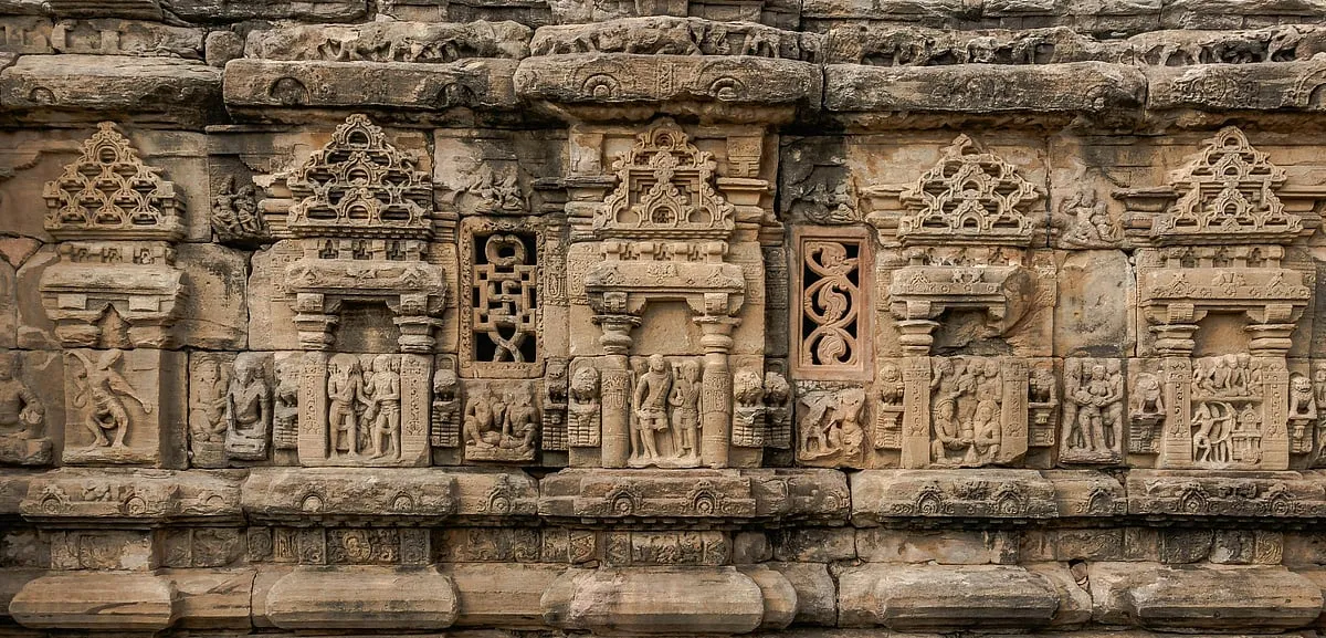 The erotic sculptures of temples at Khajuraho and Konark aren’t mere expressions of sensuality. They depict same-sex intimacy—two women in embrace, men affectionate with each other—offering clear evidence that heteronormativity was not the assumed norm. These acts were carved in public spaces, not hidden away 