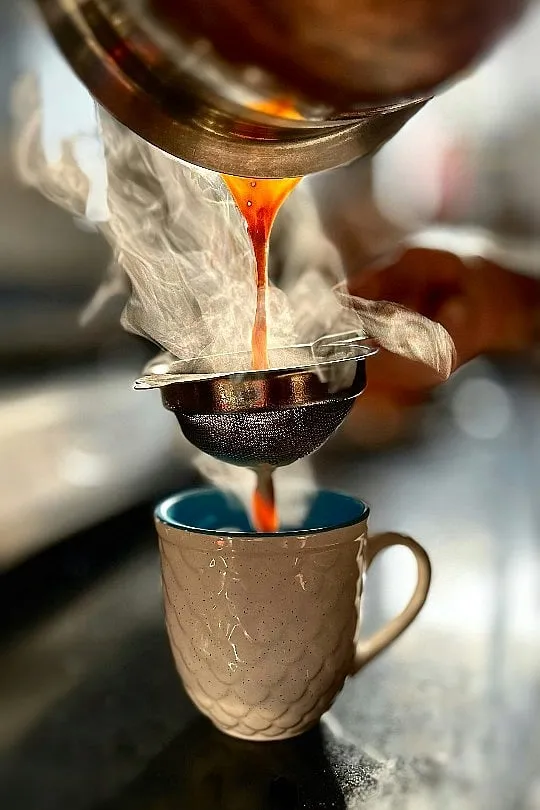 Even those drawn to new tea trends often return to classic chai—for comfort, for gatherings, for the kind of nostalgia that doesn’t need a label. Image: Unsplash 