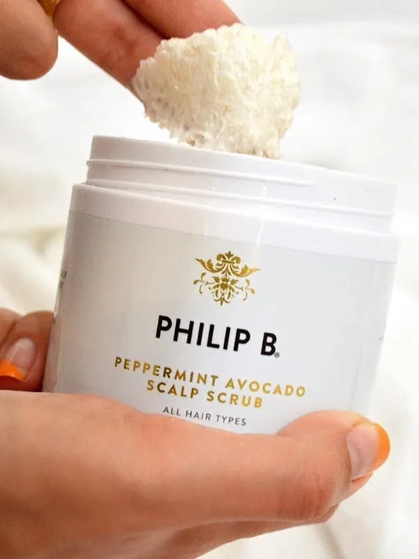 Crafted under the expertise of hair expert Philip B, this scalp scrub can substitute your shampoo. 