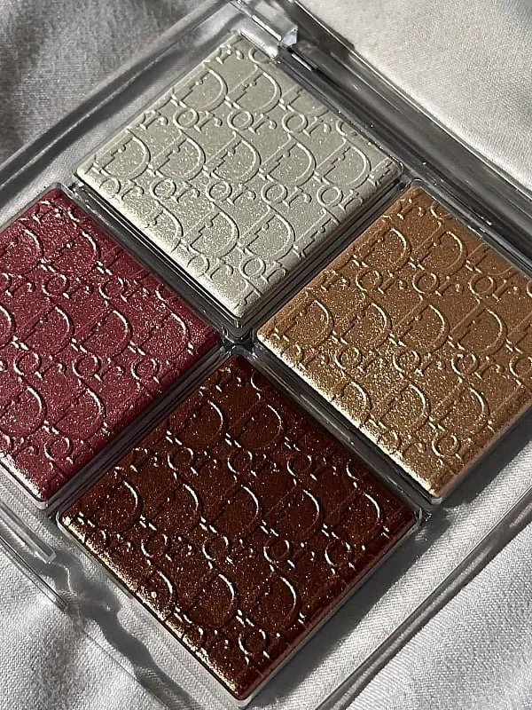 This quad from Dior Beauty may have gone viral on TikTok in the recent past but has been a backstage favourite forever. Image: Instagram.com/diorbeautylovers 