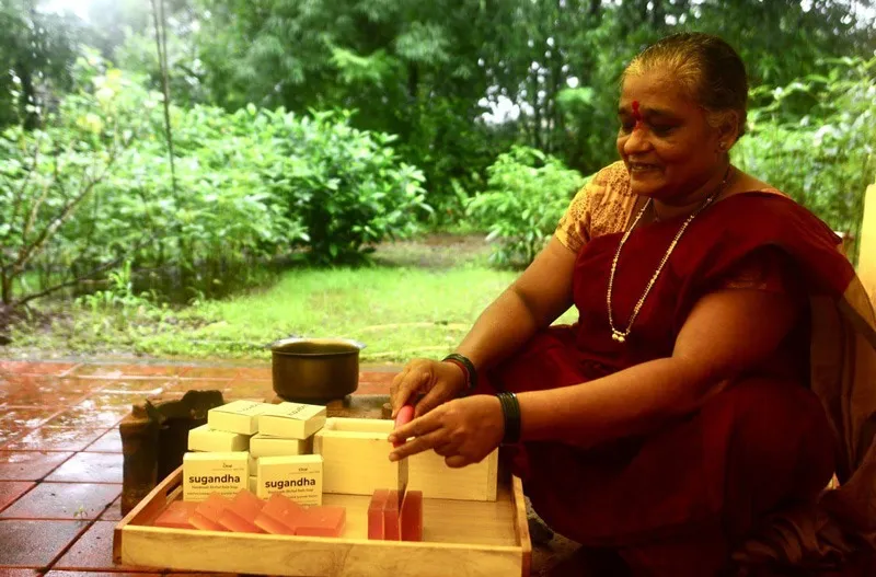 Gauri-dilip-parab-lemongrass-farming-cutting-soap-30stades