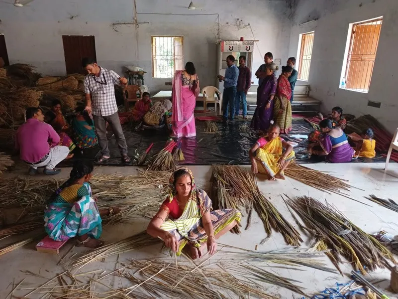 brooms-hill-tribal-odisha-supervision-30stades