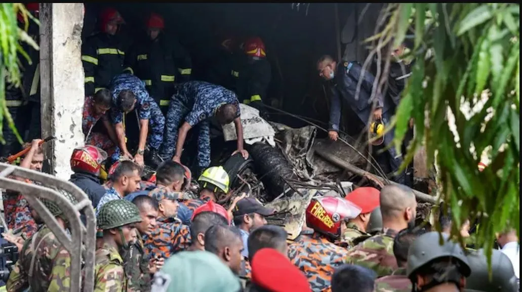 bangladesh plane crash