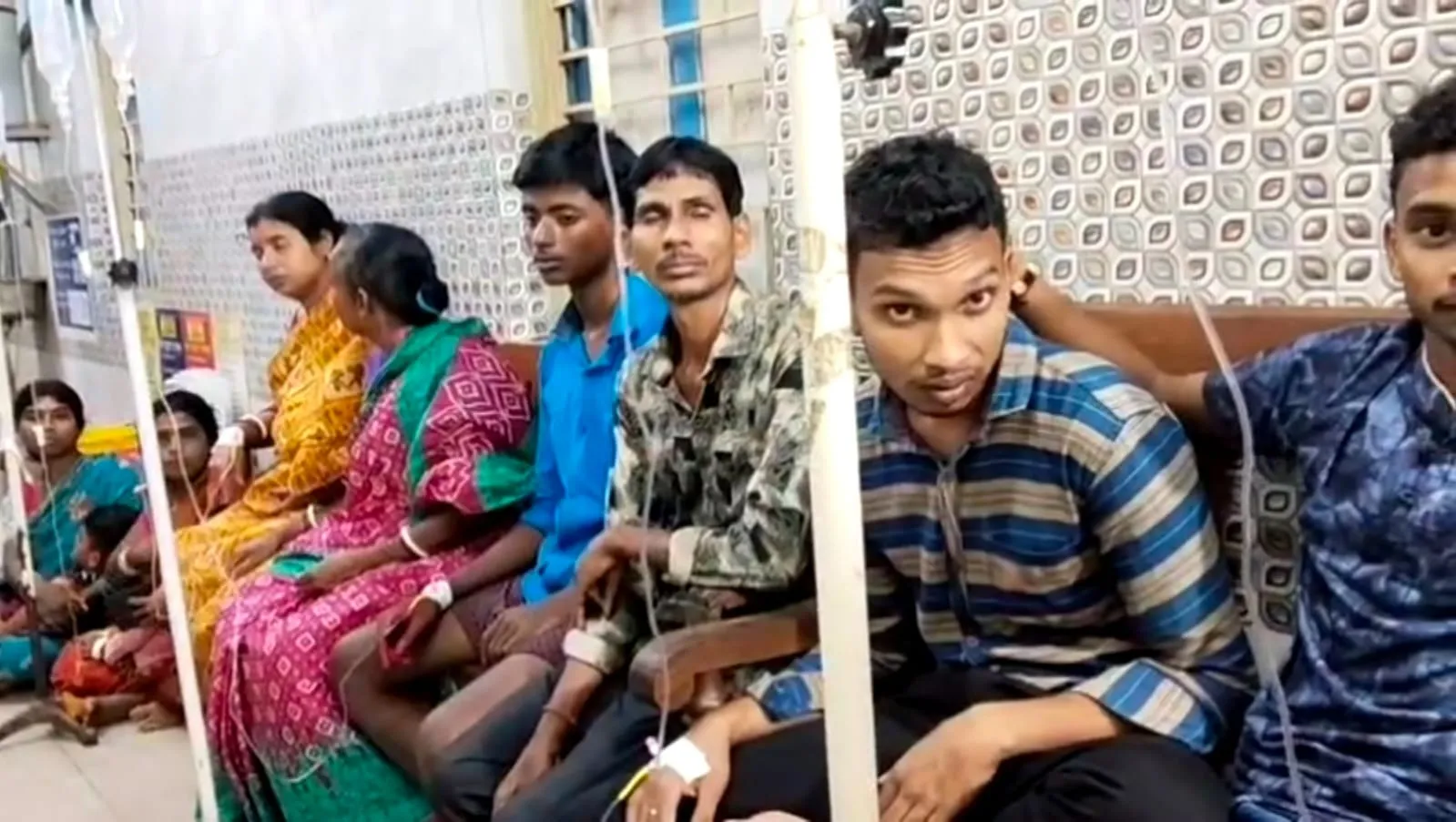 WhatsApp Image 2025-10-03 at 19.14.49 (1)