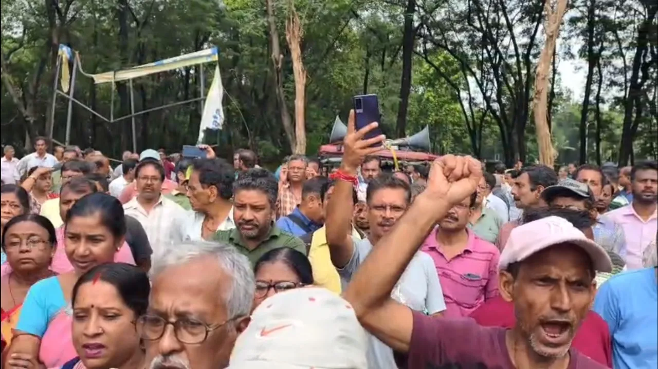 WhatsApp Image 2025-10-30 at 2.53.38 PM