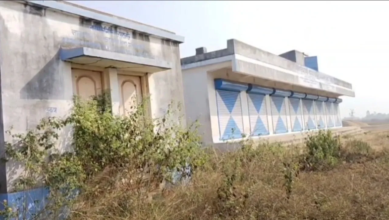 WhatsApp Image 2025-12-09 at 4.10.24 PM (1)