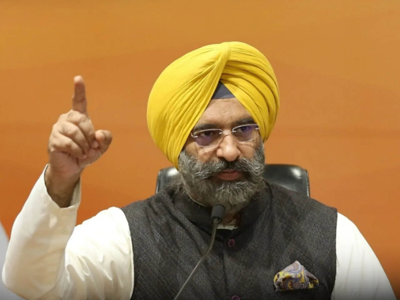 manjinder singh sirsaqq1.jpg