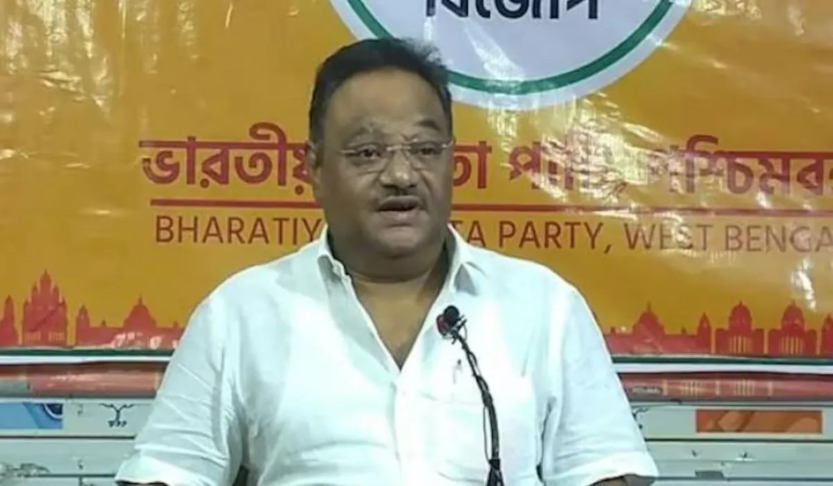 samik_bhattacharya-17-sixteen_nine-ezgif.com-avif-to-jpg-converter (1).jpg