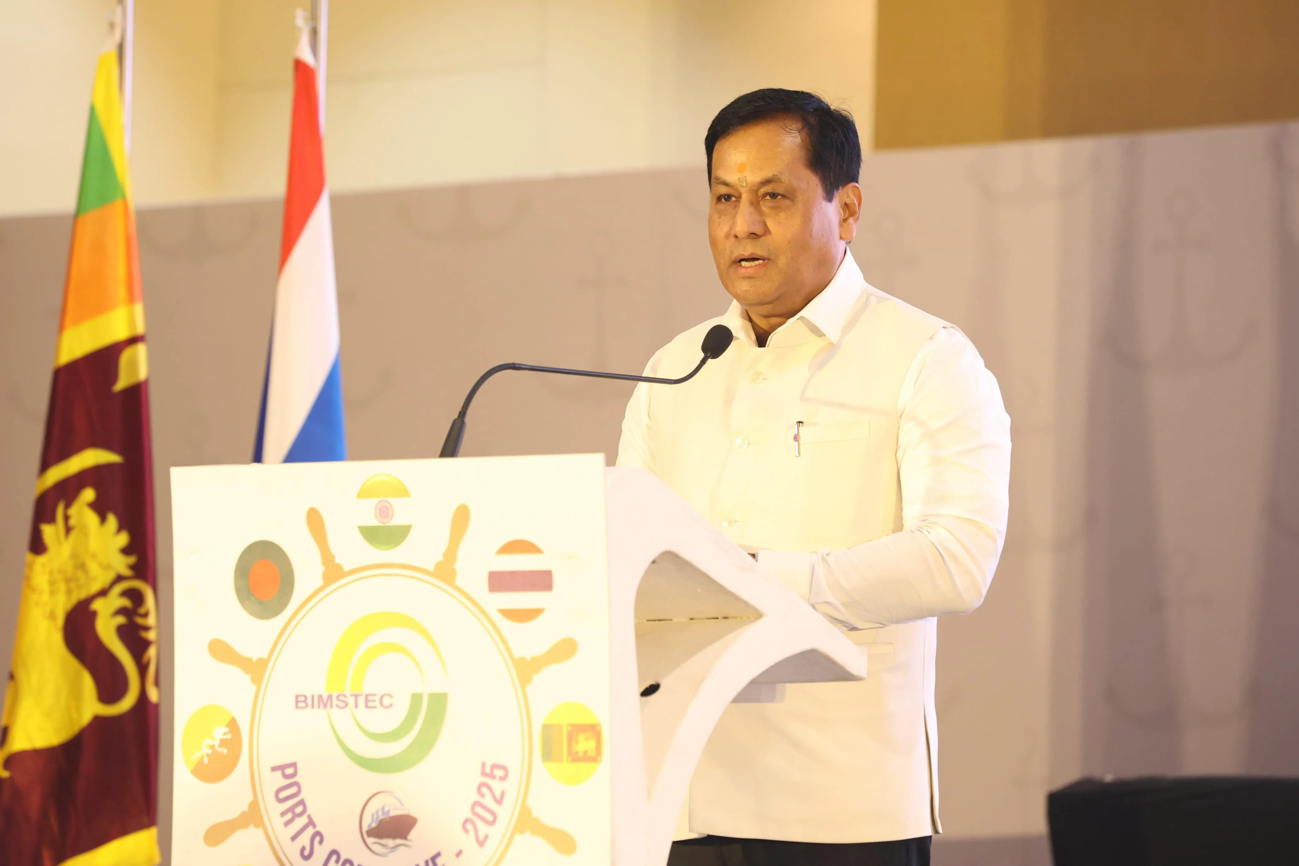 বিশাখাপট্টনম বন্দৰত ২৭৬ কোটি টকাৰ সামৰ্থ্য বৃদ্ধিৰ পদক্ষেপৰ শুভাৰম্ভ কেন্দ্ৰীয় মন্ত্ৰী সৰ্বানন্দ সোণোৱালৰ