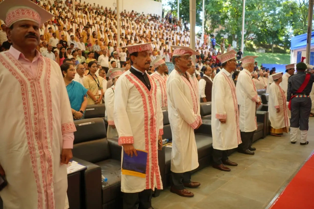 অসম ডাউন টাউন বিশ্ববিদ্যালয়ৰ দ্বাদশ সমাবৰ্তন সম্পন্ন
