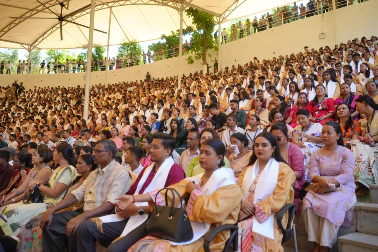 অসম ডাউন টাউন বিশ্ববিদ্যালয়ৰ দ্বাদশ সমাবৰ্তন সম্পন্ন