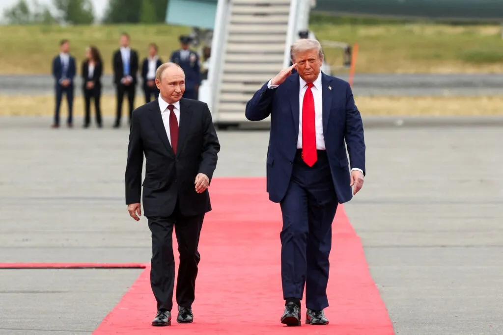 2025-08-15T191550Z_1604229600_RC2R7GASVQOD_RTRMADP_3_UKRAINE-CRISIS-SUMMIT-1024x683