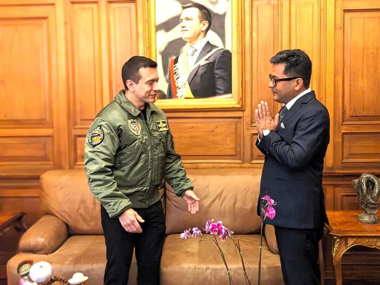 WhatsApp Image 2025-11-06 at 4.26.18 PM (1)