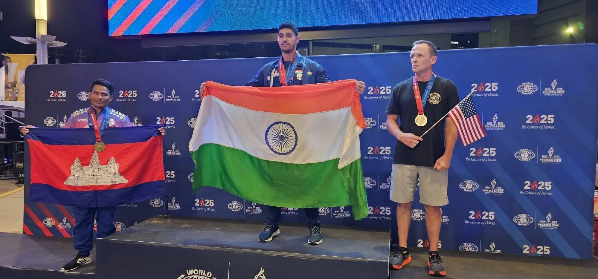 56e77ca2-b192-4aac-bcb9-8a0401df4591