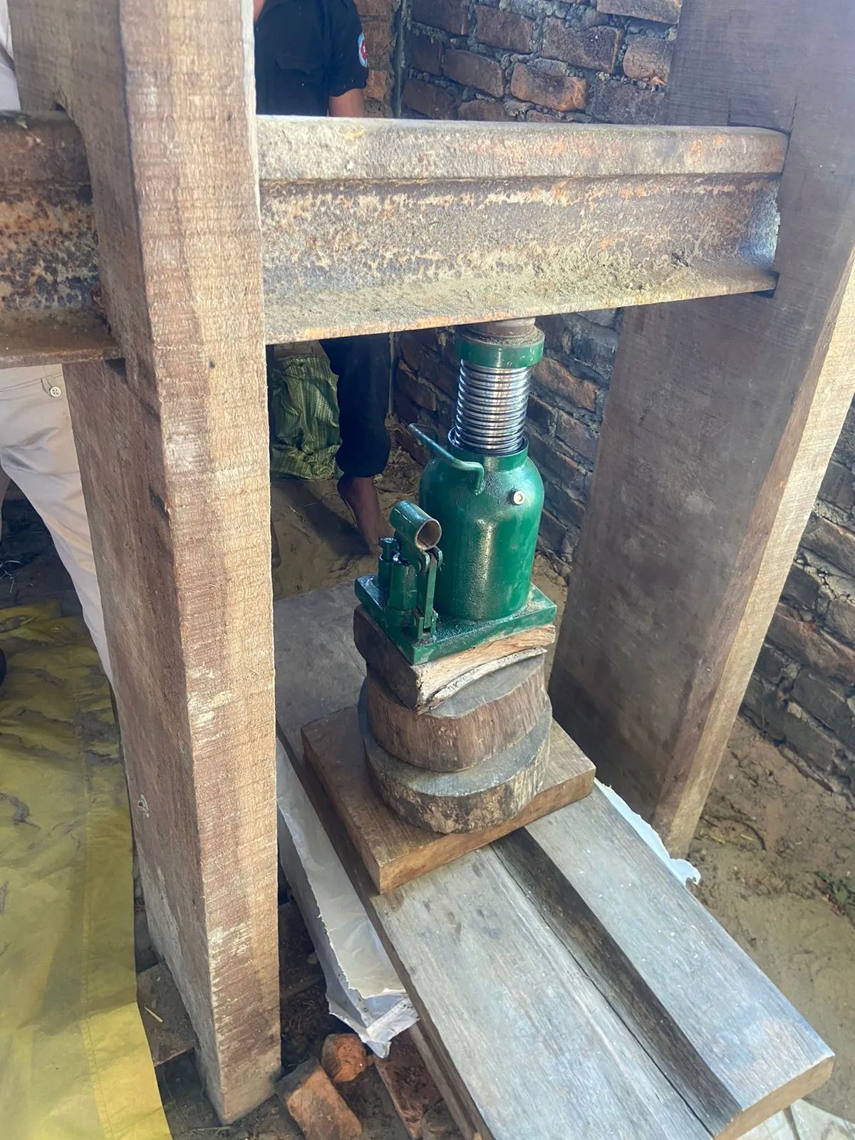 WhatsApp Image 2025-11-26 at 6.39.09 PM (1)