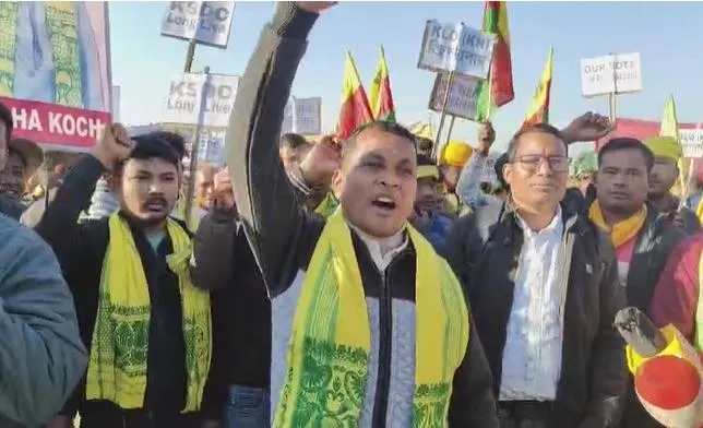 CaptureYYUUIAWHSUIAHSIASU