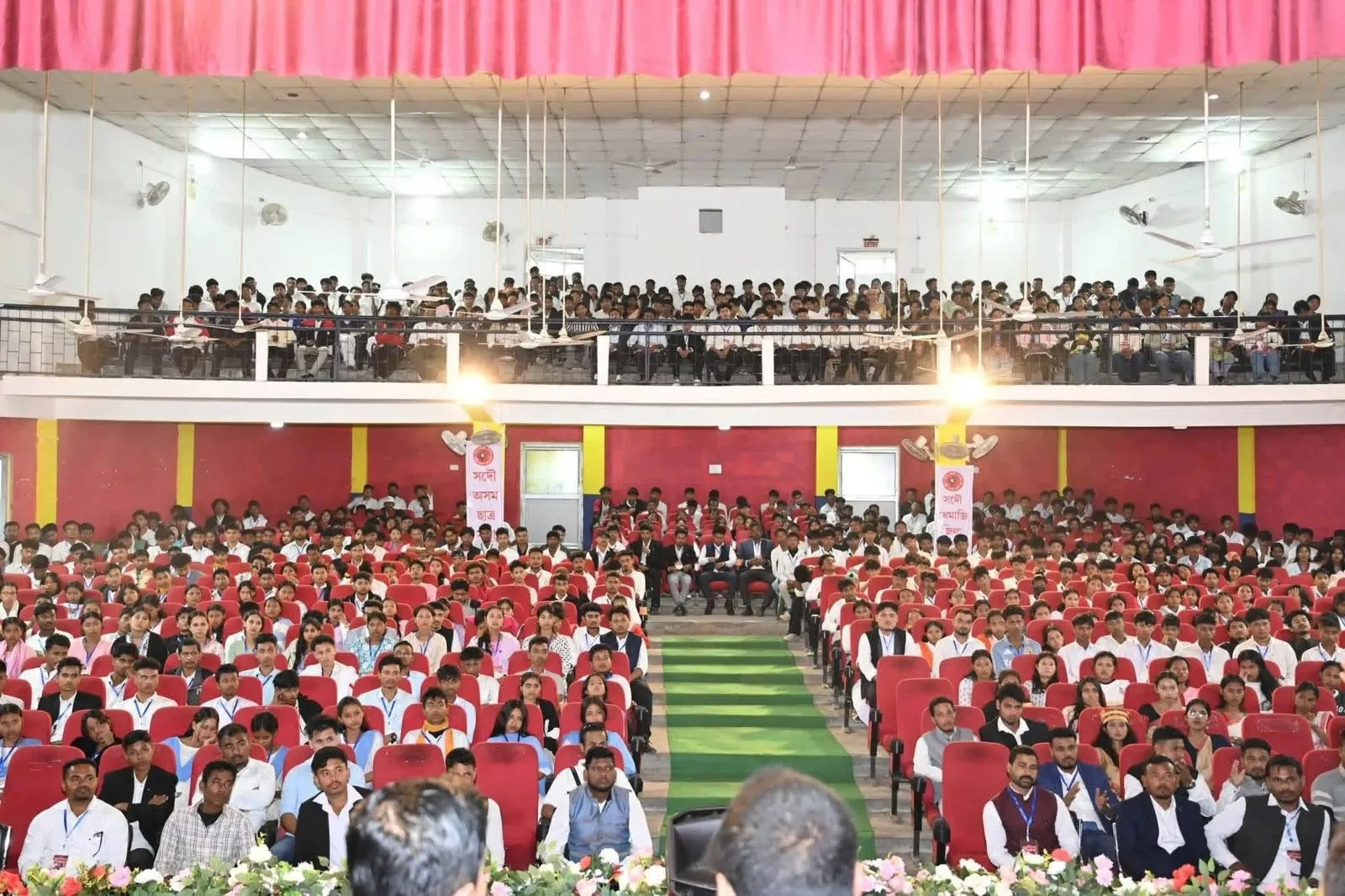 bfb18adf-b37d-4a16-ba77-a087f6b5b4d3