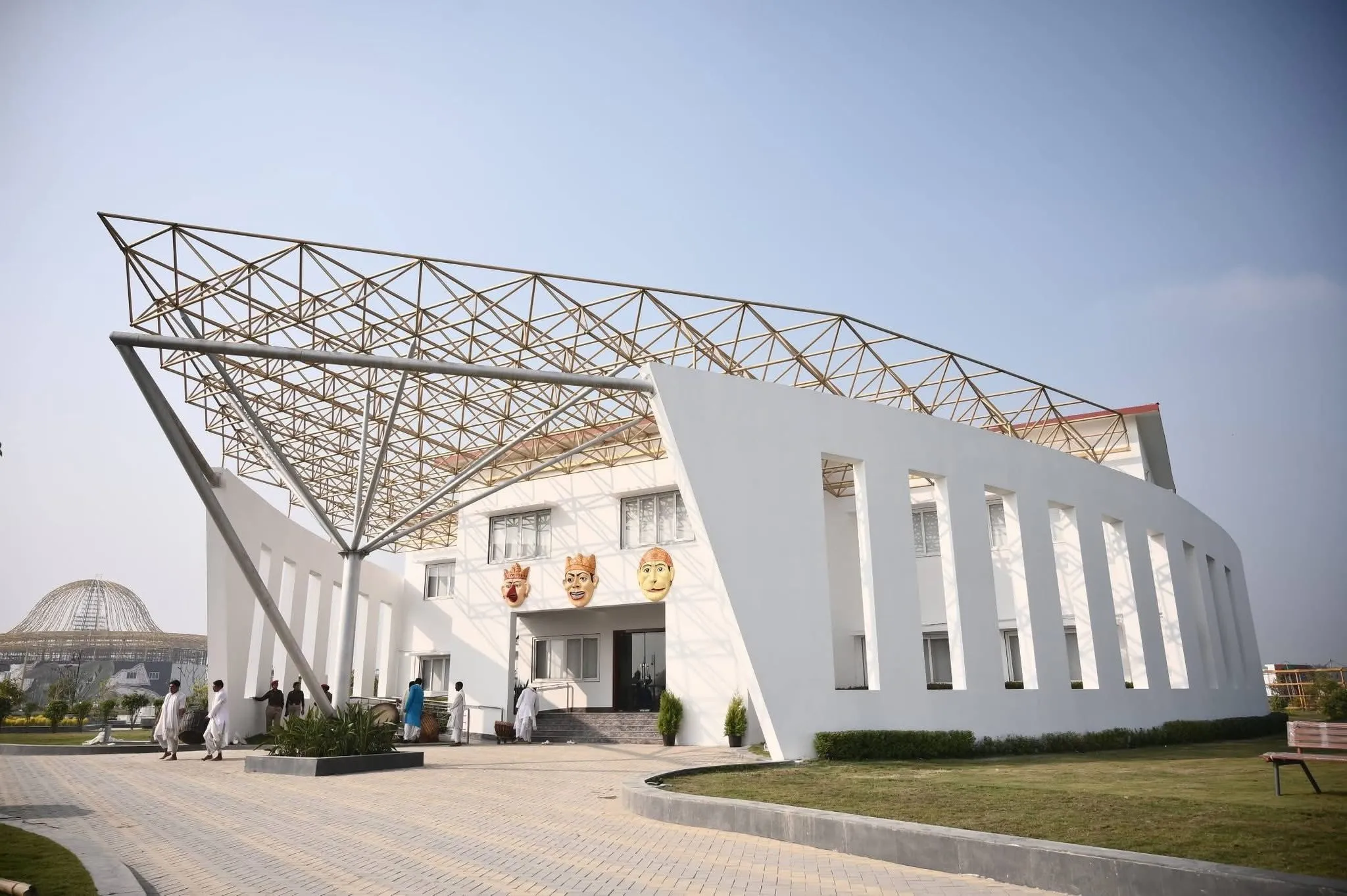 605733326_1377230461082386_2118607599611802413_n