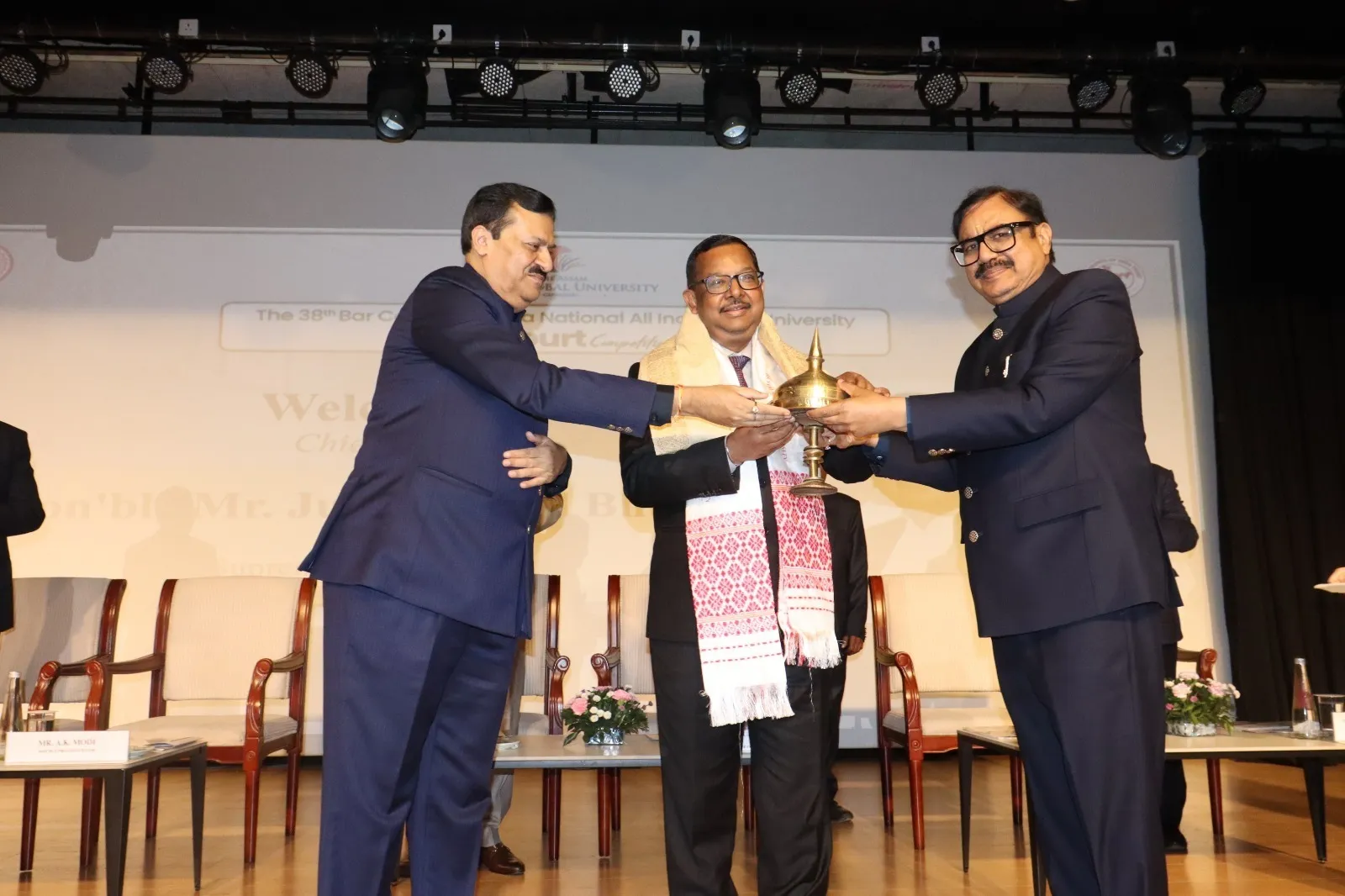 92937451-2d4b-403f-9c20-08cd6914bce3