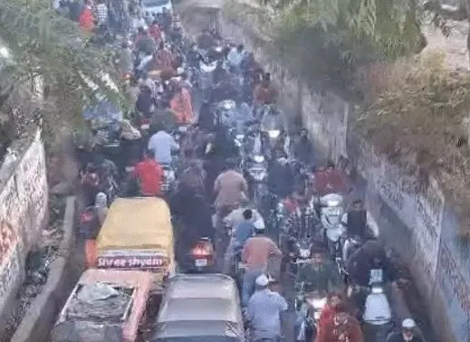 Bhopal Road Jam