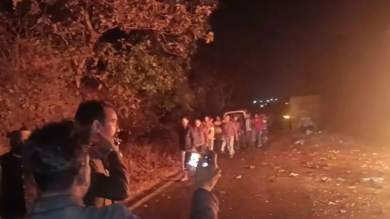 Guna Bus Rire Accident