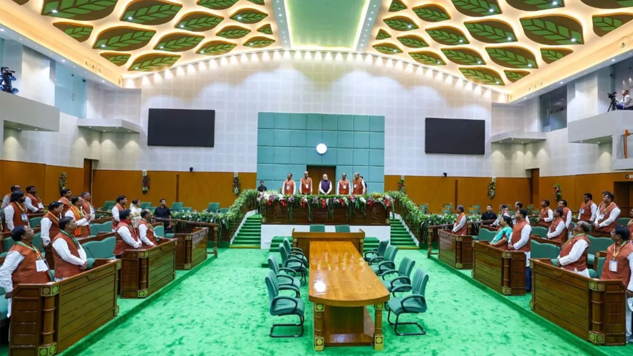 CG Vidhan Sabha Winter Session 2025 Live (6)